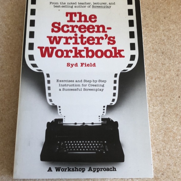 2 books for aspiring writers - Picture 5 of 8